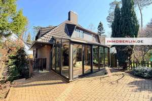 IMMOBERLIN.DE - Attraktives Haus auf sonnigem Grundstück in familienfreundlicher Lage