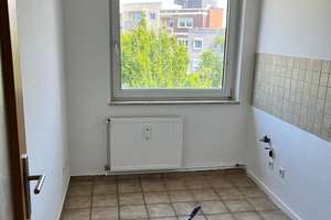 3 Zimmer mit Balkon zur Rückseite - ruhig und doch mitten drin! – Essener Straße 10, 45899 Horst, Gelsenkirchen – Vorschaubild 6