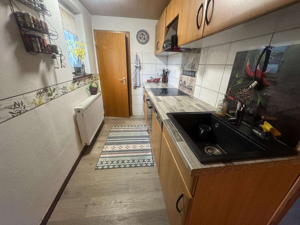 Immobilie in Hohenahr - Einfamilienhaus mit Scheune in Hohenahr - Bild 3