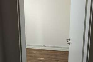 Helle 4-Zimmerwohnung / Eigener Eingang / Frisch renoviert  – Walter-Gropius-Platz 5, 72762 Reutlingen-Mitte, Reutlingen – Vorschaubild 6