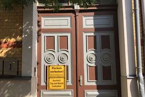 APOLDA - Mehrfamilienhaus mit viel Potential durch Ausbaureserven, Nebengelaß u. Zufahrt – Schulbergstraße 19, 99510 Apolda – Vorschaubild 3