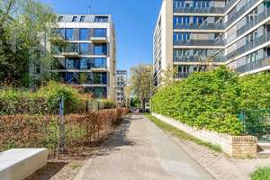 Architektur-Highlight am Mauerstreifen: Balkone, Sichtbeton, Privatsphäre & Weitblick – Die vollständige Adresse der Immobilie erhältst du vom Anbieter., 10435 Mitte (Ortsteil), Berlin – Vorschaubild 57