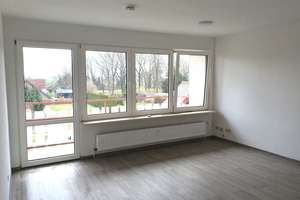 Hübsche 2-Zimmer-Wohnung im 1. OG mit Tageslichtbad und Balkon