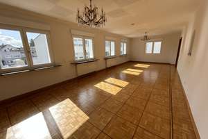 Modernisiertes Mehrfamilienhaus mit drei Wohneinheiten, Terrasse, Balkon & 5 Garagen – Die vollständige Adresse der Immobilie erhältst du vom Anbieter., 66123 St. Johann, Saarbrücken – Vorschaubild 7