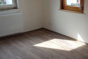 Attraktives 10-Zimmer-Mehrfamilienhaus in Holzgerlingen – Die vollständige Adresse der Immobilie erhältst du vom Anbieter., 71088 Holzgerlingen – Vorschaubild 9