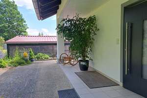 Einfamilienhaus mit  traumhaftem Ausblick  – Die vollständige Adresse der Immobilie erhältst du vom Anbieter., 92277 Hohenburg – Vorschaubild 3