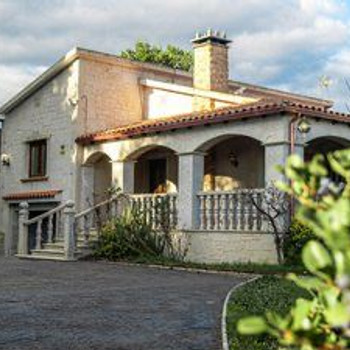 Freistehende Villa zum Verkauf an der Avenida de les Flors, Las Masías Catalanas