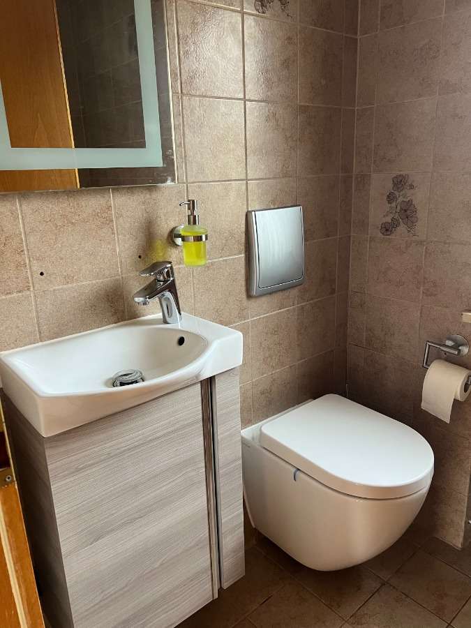 Immobilie in Ihrlerstein - Ein traumhafter Ausblick über das Donautal in Kelheim: großes Wohnhaus, sehr ruhig und schön gelegen - Bild 1