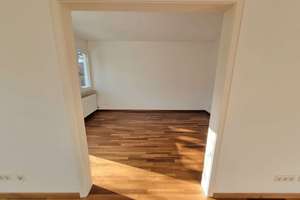 Wunderschöne und helle 3-Zi.-Wohnung mit Balkon – Die vollständige Adresse der Immobilie erhältst du vom Anbieter., 70192 An der Burg, Stuttgart – Vorschaubild 3