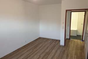 2-Zimmer-Wohnung mit EBK in Ingolstadt/Friedrichshofen – Die vollständige Adresse der Immobilie erhältst du vom Anbieter., 85049 Friedrichshofen-Hollerstauden, Ingolstadt – Vorschaubild 4