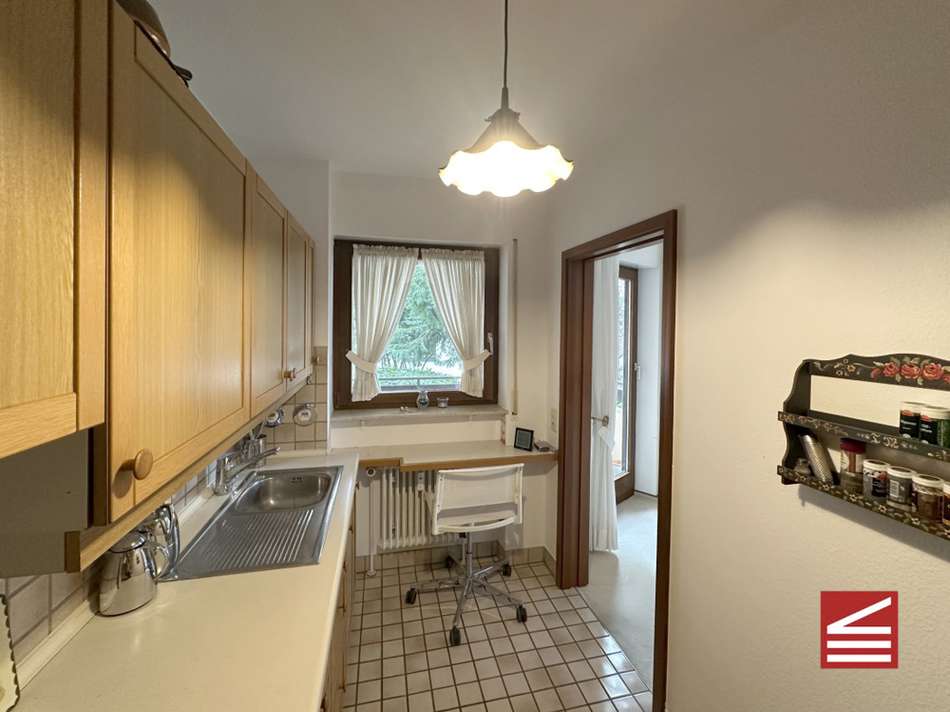 Küche Blickrichtung Balkon - W