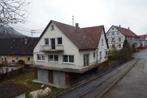 Top- renoviertes Haus mit Werkstatt oder Platz für den Fuhrpark – Zollernalbkreis – Vorschaubild 2