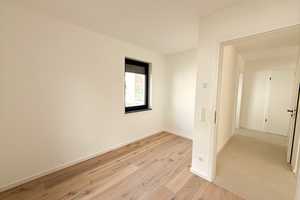 HANNOVER/MISBURG: Exklusives Einfamilienhaus Bezugsfertig, energieeffizient und familienfeundlich. – Hannover – Vorschaubild 19