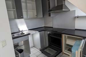 Geschmackvolle DG-Maisonette-Wohnung,offene Galerie mit 2 Zimmern, Balkon und EBK in MÜ-Nymphenburg – Die vollständige Adresse der Immobilie erhältst du vom Anbieter., 80639 Nymphenburg, München – Vorschaubild 8