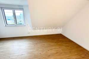 LUXURIÖSE DOPPELHAUSHÄLFTE ZUR MIETE IM WUNDERSCHÖNEN STADTTEIL WIESBADEN-BIEBRICH – Wiesbaden – Vorschaubild 13