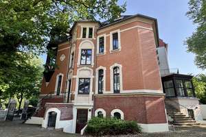 Außergewöhnliche und sanierte Dachgeschoss-Wohnung mit 4 Zimmern und Gäste-WC in Top-Lage! – Adelheidring 15, 39108 Stadtfeld Ost, Magdeburg – Vorschaubild 5
