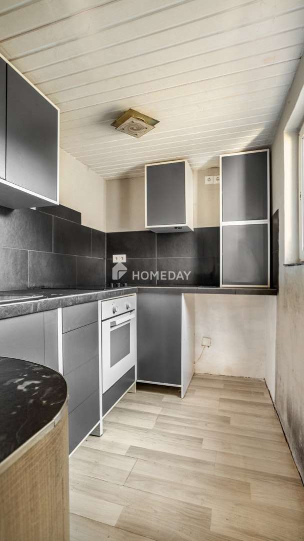 Immobilie in Werl - Historisches Einfamilienhaus von 1860 mit Innenhof, Balkon und viel Gestaltungspotenzial - Bild 2