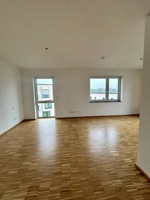 Helle Wohnung mit großer Dachterrasse - Photo 2