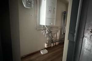 ++ Wohnen und Arbeiten auf 2 Etagen im Loft- Ambiente mit Dachterrasse und großzügiger Wohnung +++ – Merseburger Straße 26a, 6667 Weißenfels – Vorschaubild 9