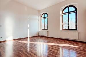 Lichtdurchflutet - zentrumsnahe Wohnung mit Ausblick – Zöllnerplatz 9, 9111 Schloßchemnitz, Chemnitz – Vorschaubild 1