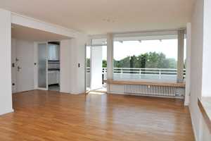 Familienfreundlich: Charmante 3-Zimmer-Wohnung mit EBK, Sonnenbalkon, Lift und Garage! – Düsseldorf – Vorschaubild 3