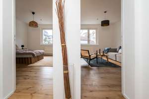 Erstbezug nach Sanierung im grünen Steglitz – 2 Zimmer, großer Balkon, modernes Bad, provisionsfrei – Breite Straße 12A, 12167 Steglitz, Berlin – Vorschaubild 2