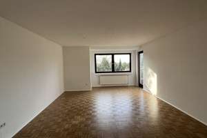 2-Zimmer-Dachgeschosswohnung mit Balkon und eigenem Eingang in Bonn-Holzlar – Die vollständige Adresse der Immobilie erhältst du vom Anbieter., 53229 Holzlar, Bonn – Vorschaubild 3