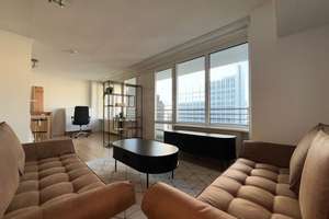 Möblierte  Wohnung  im 8. OG  - Balkon & Blick aufs Berliner Schloss