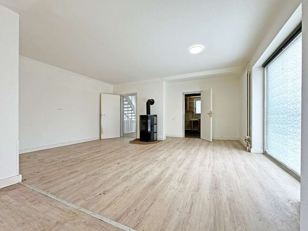 Immobilie in Heist - Einfamilienhaus mit viel Ausbaupotenzial - Bild 4