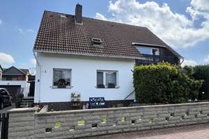 Uetze/ Hänigsen: Teilsaniertes Einfamilenhaus mit 8 Zimmern – Die vollständige Adresse der Immobilie erhältst du vom Anbieter., 31311 Uetze – Vorschaubild 1