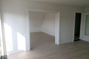 Toplage: Schöne helle 6-Zimmer-Maisonettewohnung mit Balkon und Garten in BS-Melverode – Am Zoo 6, 38124 Heidberg-Melverode, Braunschweig – Vorschaubild 15