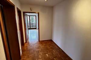 Helles ruhiges Eckhaus mit 5 Zimmern in Nürnberg, Tiergarten Mögeldorf – Die vollständige Adresse der Immobilie erhältst du vom Anbieter., 90480 Schmausenbuckstraße, Nürnberg – Vorschaubild 12