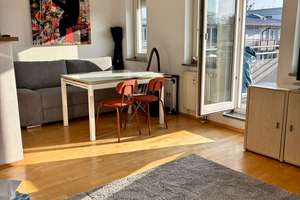 Sonnige möblierte 2-Zimmer Dachterrassen Wohnung München-Forstenried – Die vollständige Adresse der Immobilie erhältst du vom Anbieter., 81476 Forstenried, München – Vorschaubild 1