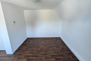 Wohnen mit Charakter: 3-Zimmer-Wohnung in Bochum – Knappenstraße 22, 44799 Wiemelhausen, Bochum – Vorschaubild 4