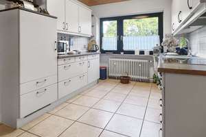 Zwei Einheiten, ein Zuhause – Modernisiertes Zweifamilienhaus mit Gartenidylle & viel Lebensraum – Die vollständige Adresse der Immobilie erhältst du vom Anbieter., 41466 Selikum, Neuss – Vorschaubild 8