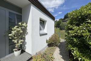 Bungalow mit wundervollem Ausblick, Garage und großem Garten  im naturverbundenen Ennepetal – Die vollständige Adresse der Immobilie erhältst du vom Anbieter., 58256 Ennepetal – Vorschaubild 3