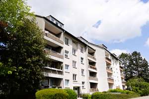 KOMPROMISSLOS GESTALTEN - IHRE 3-ZIMMER-WOHNUNG MIT LOGGIA IN ANGENEHMER WOHNLAGE – Die vollständige Adresse der Immobilie erhältst du vom Anbieter., 42657 Burg/Höhscheid, Solingen – Vorschaubild 1