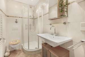 Property thumbnail 16