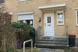 Reihenhaus mit ca. 183m2 Grundstück in ruhiger Lage - inkl. Garten, Balkon & Garage