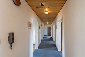 Vater,Mutter,Kind - gern auch mit Oma und Opa
Grosses Haus mit modernisiertem Dach und Ausbaureserv – Die vollständige Adresse der Immobilie erhältst du vom Anbieter., 73630 Remshalden – Vorschaubild 18