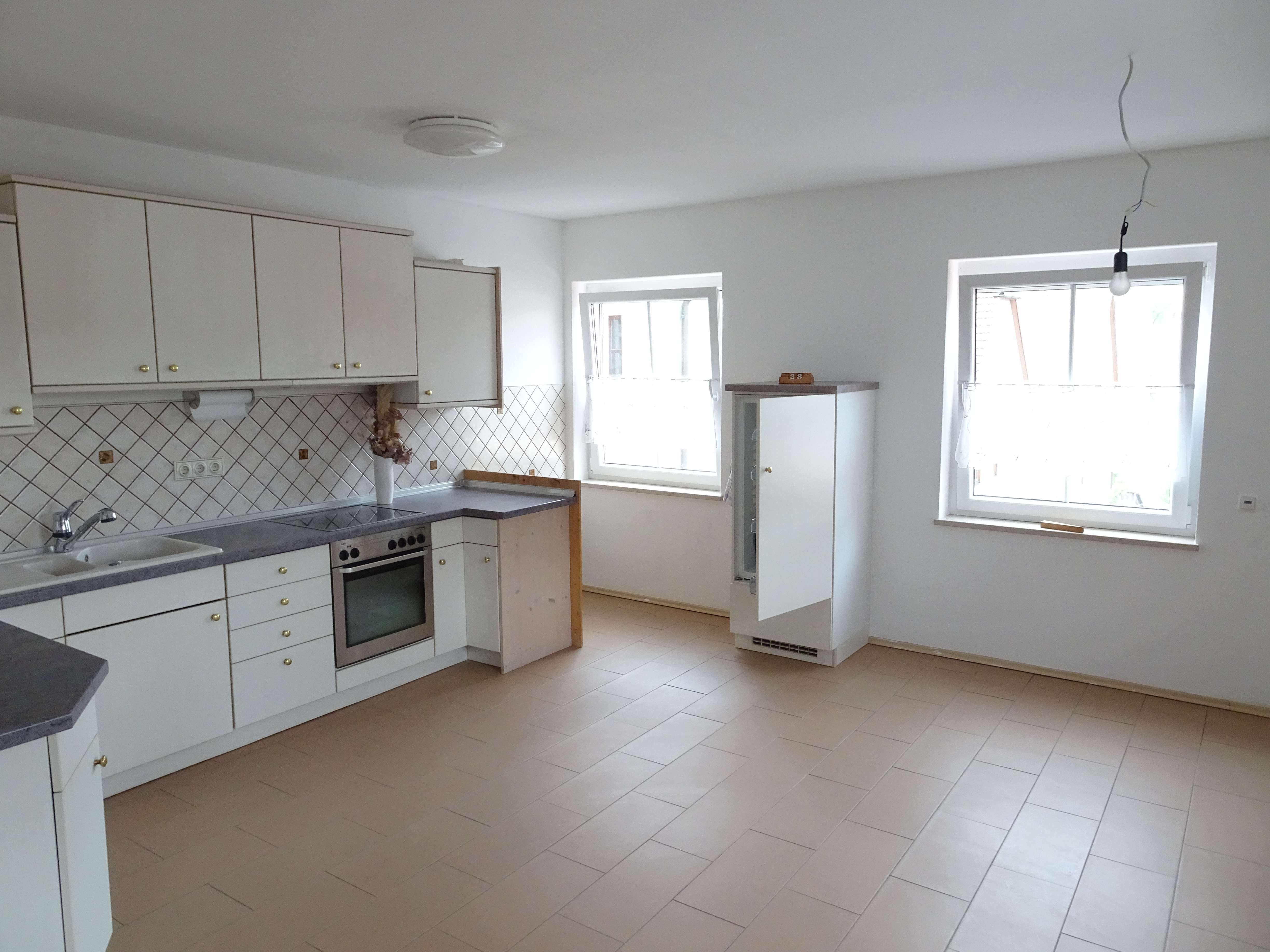 Immobilie in Wilhelmsdorf - Mehrfamilienhaus mit vier Wohnungen und Lager in Wilhelmsdorf bei Emskirchen - Bild 11