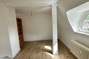 Helle 2,5-Zimmer Dachgeschosswohnung in Stuttgart-Süd – Schickhardtstraße 22, 70199 Heslach, Stuttgart – Vorschaubild 14