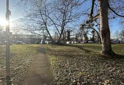 Blick vom Balkon zum Rhein