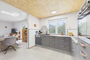 Gepflegtes Einfamilienhaus Baujahr 2010 mit Pool, Doppelgarage und Fußbodenheizung – Die vollständige Adresse der Immobilie erhältst du vom Anbieter., 38448 Brackstedt, Wolfsburg – Vorschaubild 6