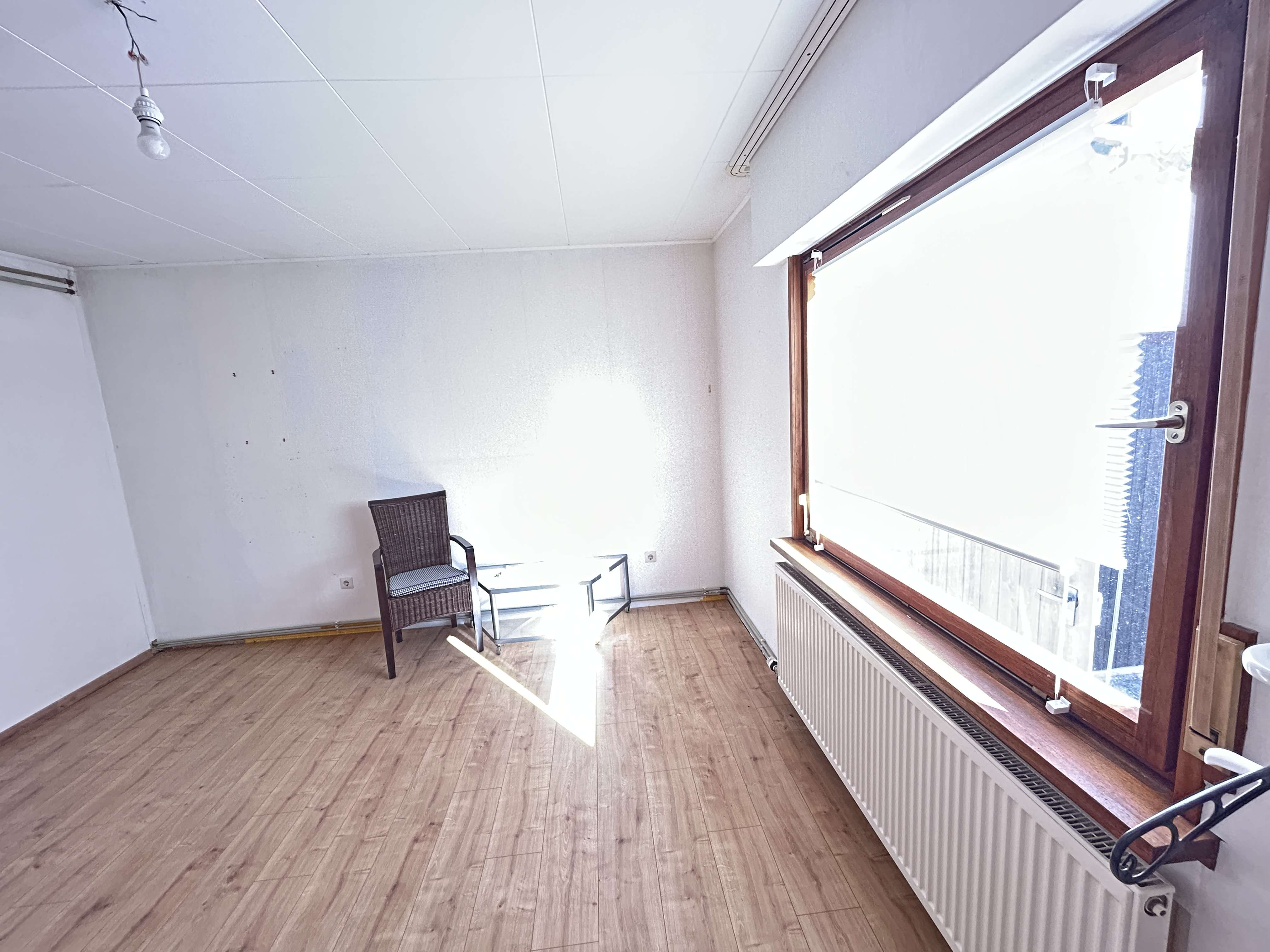 Immobilie in Adelschlag - Leben, Arbeiten und Entspannen - EFH mit großem Garten in Pietenfeld - Bild 9