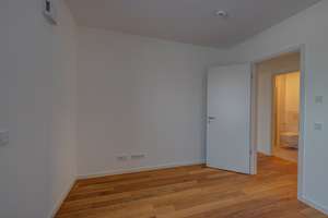 Entdecken Sie die Vorzüge dieser neuwertigen 3-Zimmer-Dachterrassenwohnung in Passing-Obermenzing! – Berduxstraße 62, 81245 Neupasing, München – Vorschaubild 15