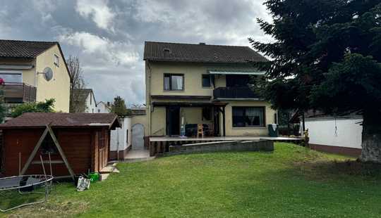 Bild von TOP! 2-3 Familienhaus mit großem Garten in schöner Wohnlage!