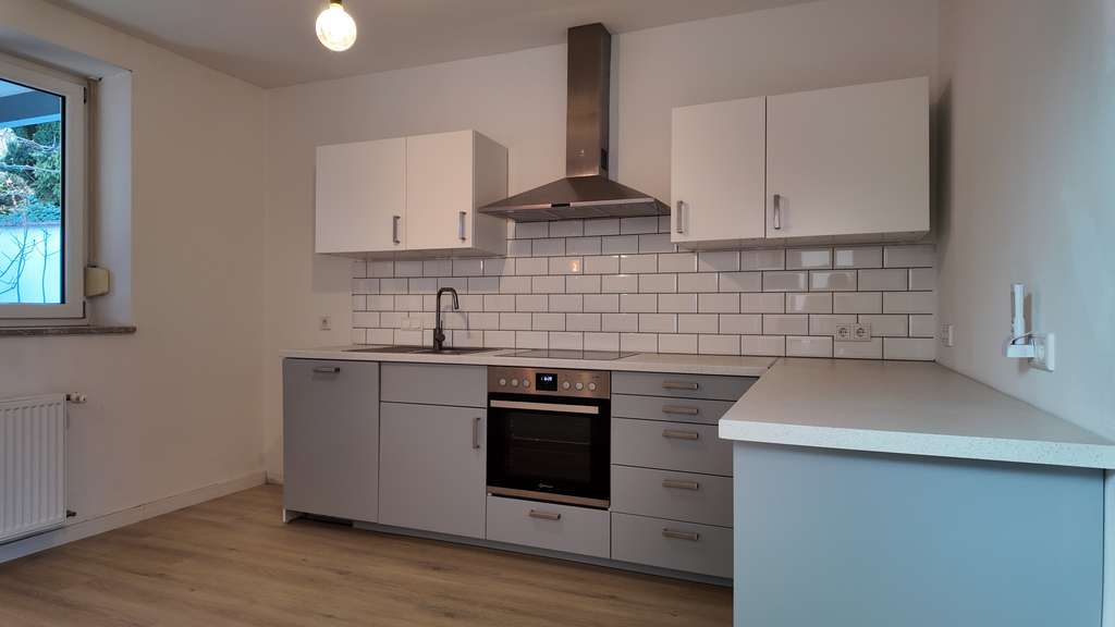 Immobilie in Kleinkarlbach - Ein Ort mit Seele! Modernisierter, ehemaliger Winzerhof in Kleinkarbach! - Bild 4