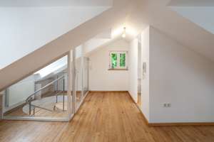 Altbau-Idyll im Herzen von Haidhausen – Die vollständige Adresse der Immobilie erhältst du vom Anbieter., 81667 Haidhausen Nord, München – Vorschaubild 11