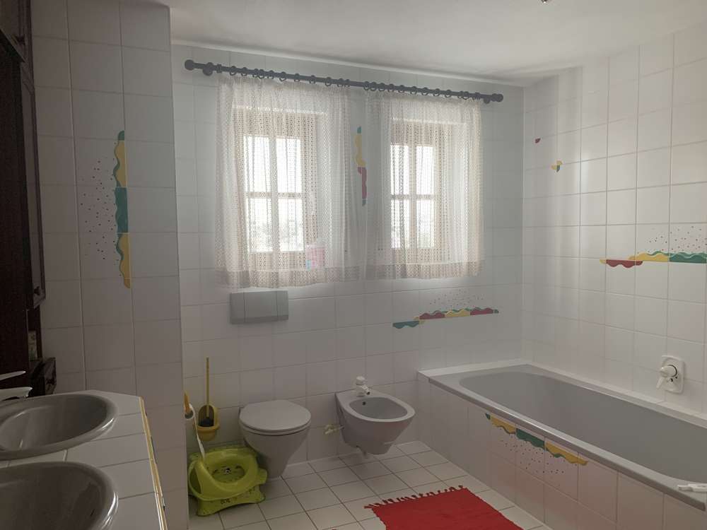 Immobilie in Diedorf - KNIPFER`S IMMOBILIENSCHÄTZE - TOP- Lage - DHH mit Anbau für Büro/Einliegerwohnung u. Außen-Whirlpool - Bild 4